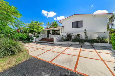 2408 NE 17th Ter, Wilton Manors, FL 33305