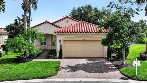 109 NW Baycrest Ct, Port Saint Lucie, FL 34986
