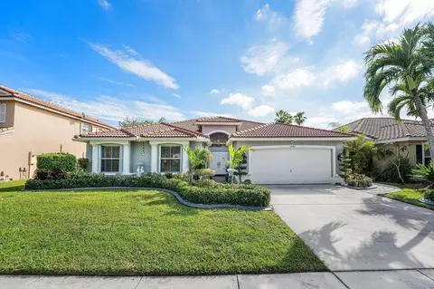 5696 Muirfield Village Cir, Lake Worth, FL 33463