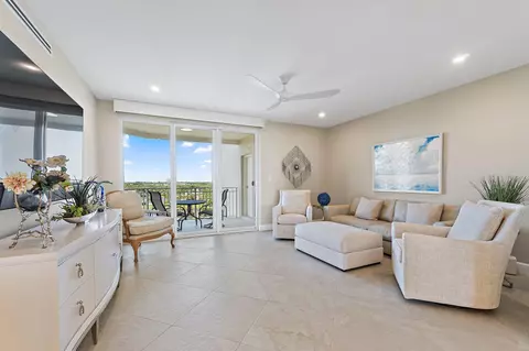 Living - 1660 S Highway A1a #151, Jupiter, FL 33477 photo 4 of 6