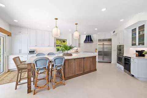 Kitchen - 19 Island Rd, Stuart, FL 34996 photo 1 of 5