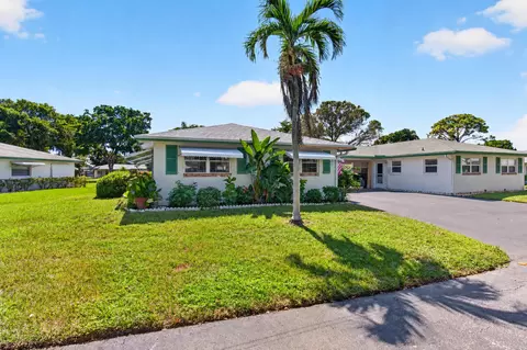 842 Meadowlark Ln, Delray Beach, FL 33445