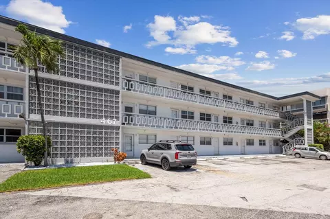 467 Golden Isles Dr #206, Hallandale Beach, FL 33009