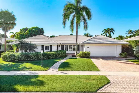 744 Peachtree Ln, Boca Raton, FL 33486