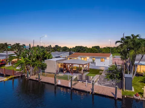 2634 Sheridan St, Hollywood, FL 33020