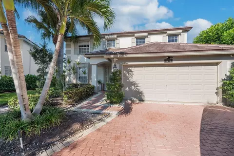 1233 Avondale Ln, West Palm Beach, FL 33409