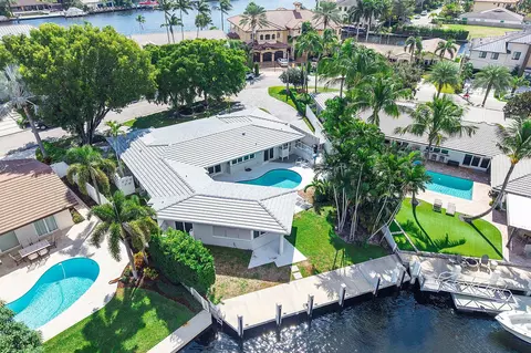 3241 NE 56th Ct, Fort Lauderdale, FL 33308