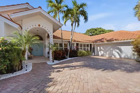 Exterior - 100 Hillcrest Dr, Sewalls Point, FL 34996 photo 13 of 13