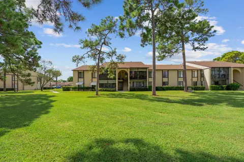 801 Sky Pine Way, Greenacres, FL 33415