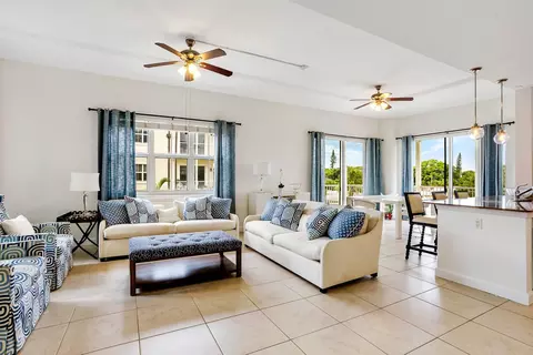 3960 N Flagler Dr #306, West Palm Beach, FL 33407