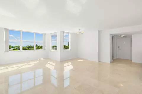 3015 N Ocean Blvd #5F, Fort Lauderdale, FL 33308
