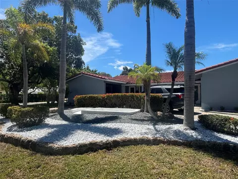 2820 NE 49th St, Fort Lauderdale, FL 33308