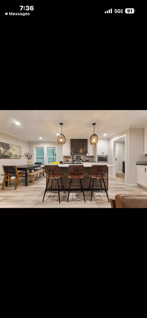 Kitchen - 10305 NE 2nd Ter, Okeechobee, FL 34972 photo 1 of 8