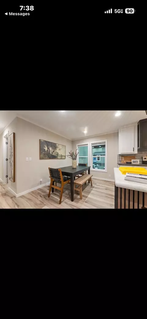 Dining - 10305 NE 2nd Ter, Okeechobee, FL 34972 photo 1 of 2