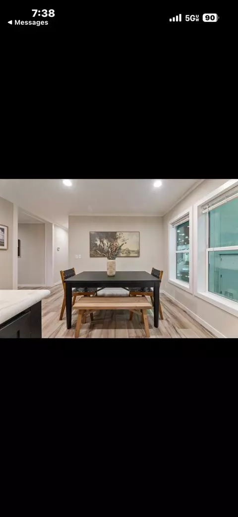 Dining - 10305 NE 2nd Ter, Okeechobee, FL 34972 photo 2 of 2