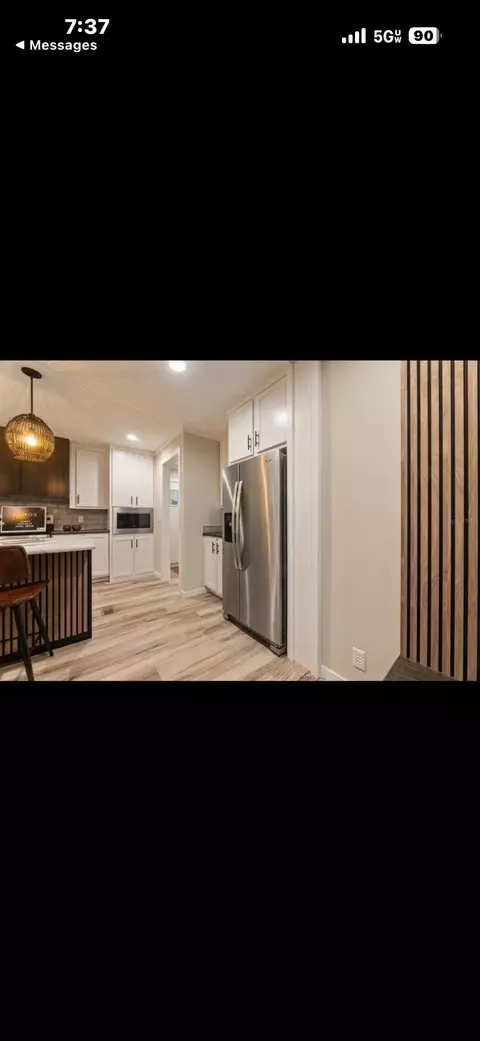Kitchen - 10305 NE 2nd Ter, Okeechobee, FL 34972 photo 8 of 8