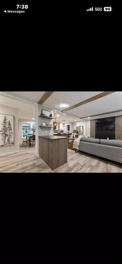 Entry Way - 10305 NE 2nd Ter, Okeechobee, FL 34972 photo 1 of 2