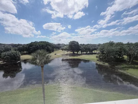 3510 Oaks Way #502, Pompano Beach, FL 33069