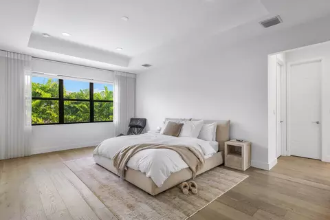 Bedroom - 8227 Oceanus Dr, Boca Raton, FL 33496 photo 4 of 6