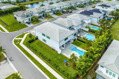 View/Area - 8227 Oceanus Dr, Boca Raton, FL 33496 photo 2 of 10