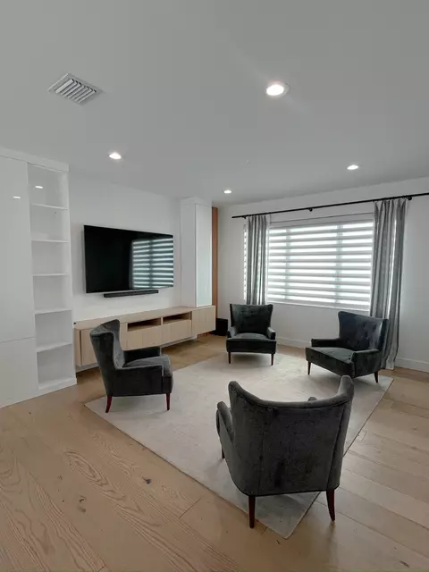 Living - 8227 Oceanus Dr, Boca Raton, FL 33496 photo 3 of 3