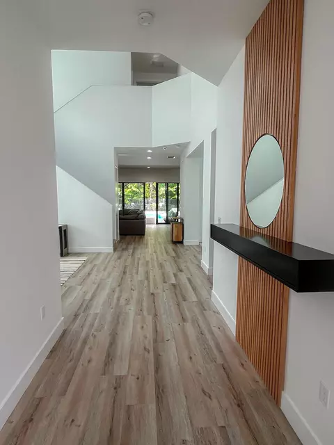 Entry Way - 8227 Oceanus Dr, Boca Raton, FL 33496 photo 1 of 3