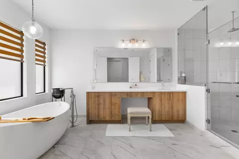 Bath - 8227 Oceanus Dr, Boca Raton, FL 33496 photo 4 of 8