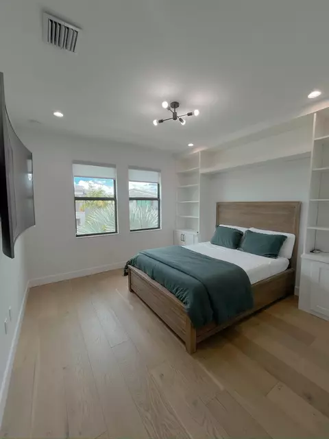 Bedroom - 8227 Oceanus Dr, Boca Raton, FL 33496 photo 6 of 6