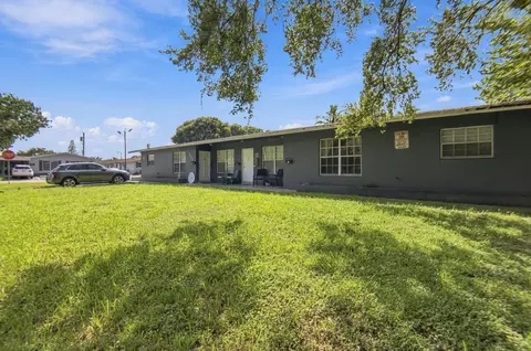 353 SW 19th Ave #1-3, Fort Lauderdale, FL 33312