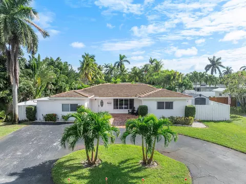 4070 NE 15th Ave, Oakland Park, FL 33334