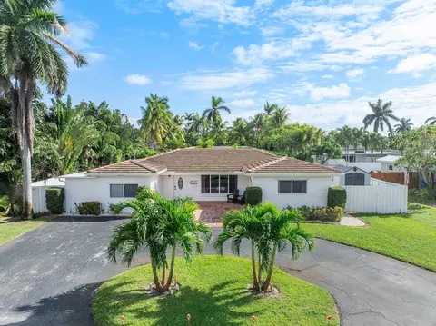 4070 NE 15th Ave, Oakland Park, FL 33334