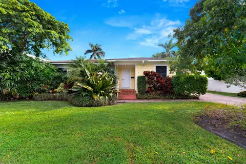 1102 Seaspray Ave, Delray Beach, FL 33483