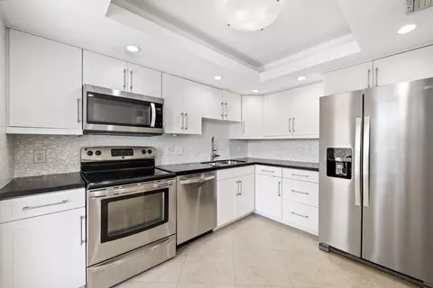 2851 S Palm Aire Dr #503, Pompano Beach, FL 33069