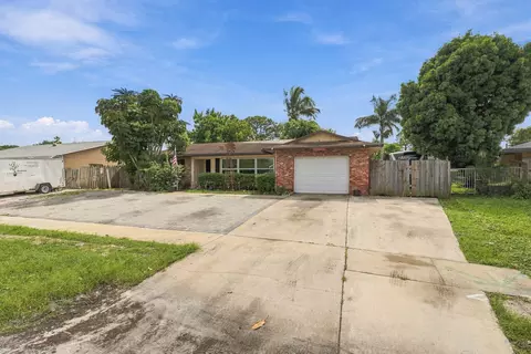 1275 Scottsdale Rd S, West Palm Beach, FL 33417