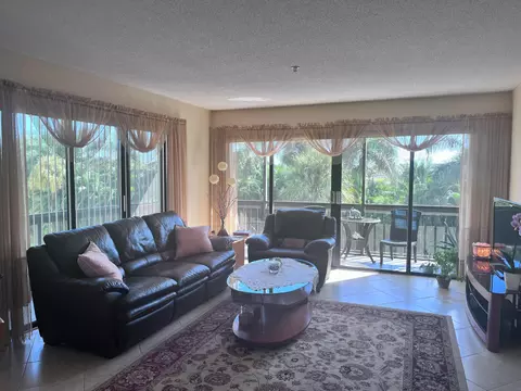 3000 Presidential Way #301, West Palm Beach, FL 33401