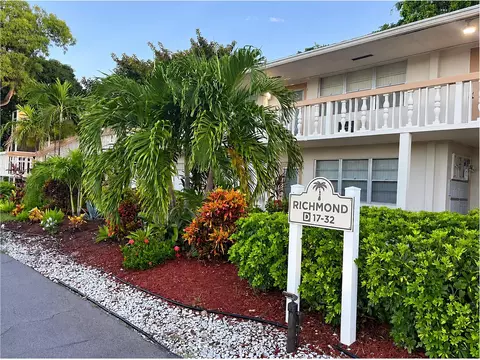 29 Richmond D Cres, Deerfield Beach, FL 33442