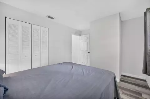 Bedroom - 2600 SE Ocean #D14, Stuart, FL 34996 photo 2 of 6