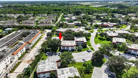 View/Area - 2600 SE Ocean #D14, Stuart, FL 34996 photo 2 of 3