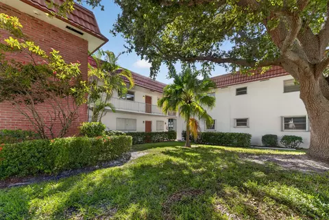 Exterior - 2600 SE Ocean #D14, Stuart, FL 34996 photo 1 of 4