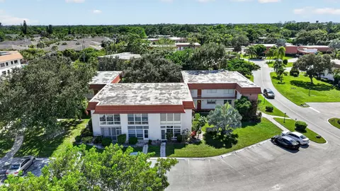 View/Area - 2600 SE Ocean #D14, Stuart, FL 34996 photo 1 of 3