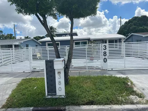 380 W 30th St, Hialeah, FL 33012