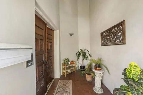 820 SW 12th Pl, Fort Lauderdale, FL 33315