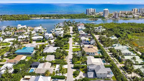 View/Area - 3335 Cove Rd, Jupiter, FL 33469 photo 8 of 10