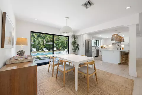 Dining - 3335 Cove Rd, Jupiter, FL 33469 photo 3 of 3