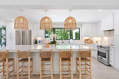 Kitchen - 3335 Cove Rd, Jupiter, FL 33469 photo 2 of 6