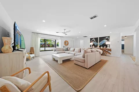 Living - 3335 Cove Rd, Jupiter, FL 33469 photo 1 of 4