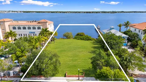 311 SE Osceola St, Stuart, FL 34994 photo 5