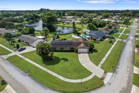 8059 Rose Marie Ave E, Boynton Beach, FL 33472