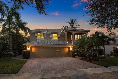 6395 Stonehurst Cir, Lake Worth, FL 33467