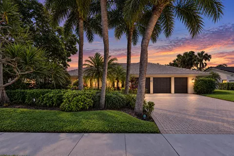 16821 Rose Apple Dr, Delray Beach, FL 33445